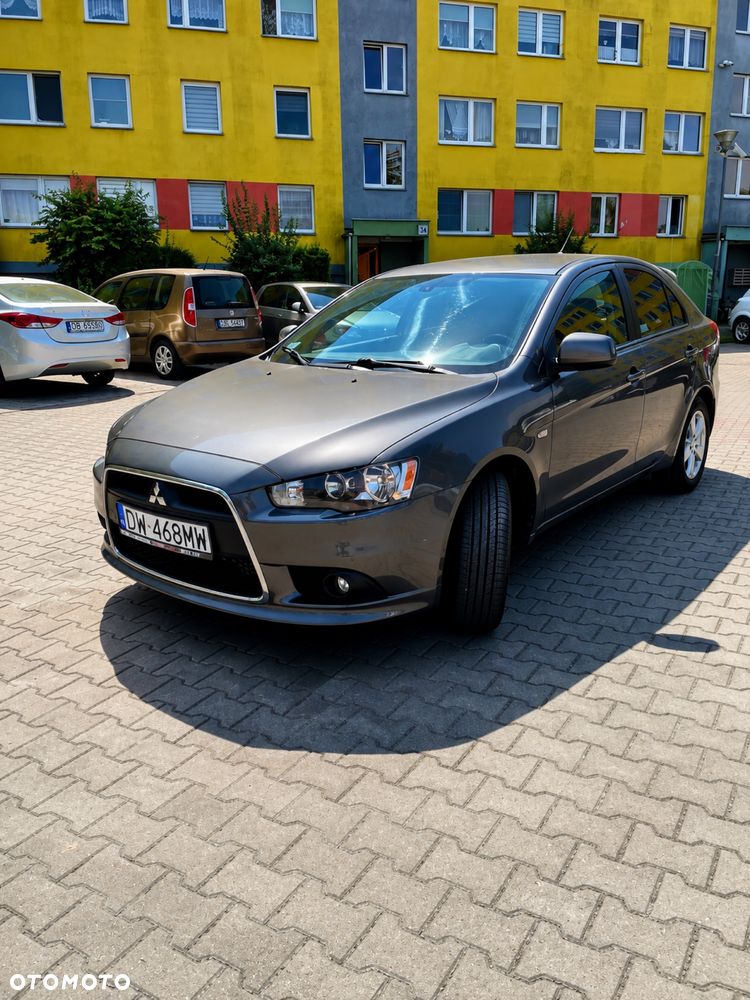 Mitsubishi Lancer - 2