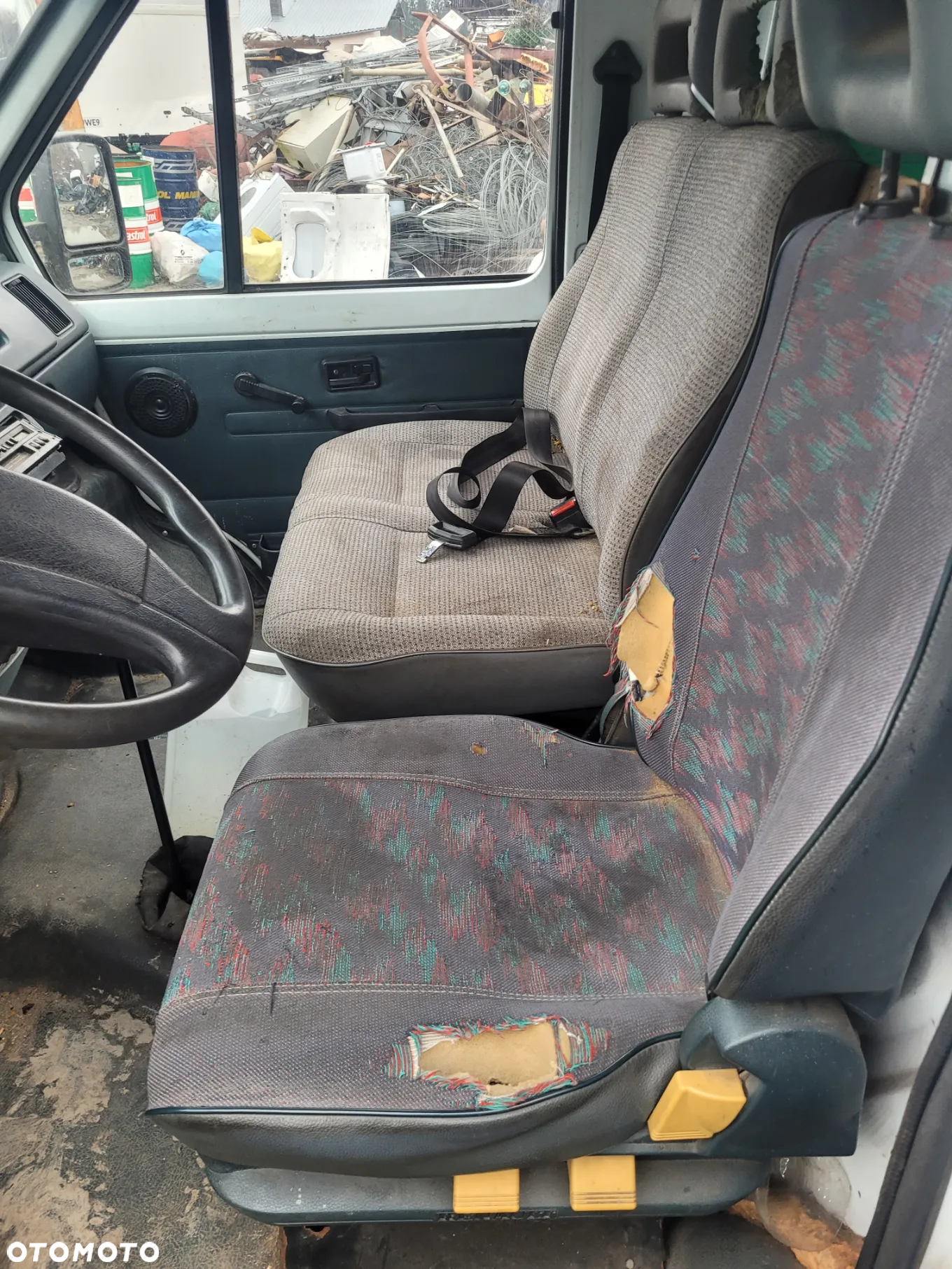 RENAULT TRAFIC 1 I fotel fotele kanapa deska kokpit podsufitka boczek boczki klamka podłokietnik licznik prędkościomierz - 3
