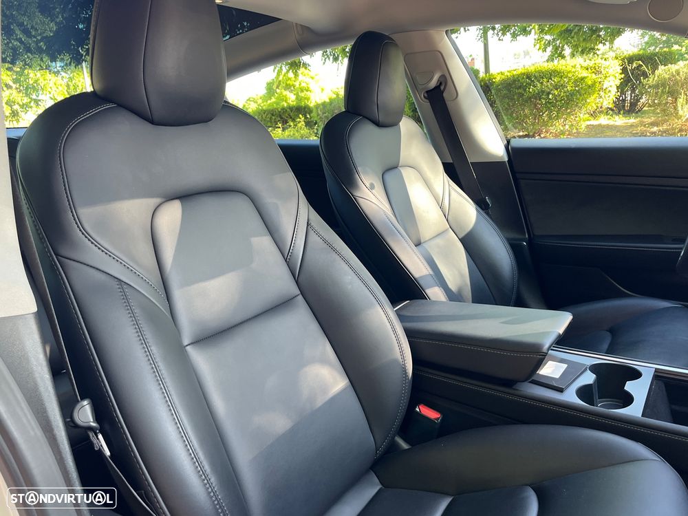 Tesla Model 3 - 33