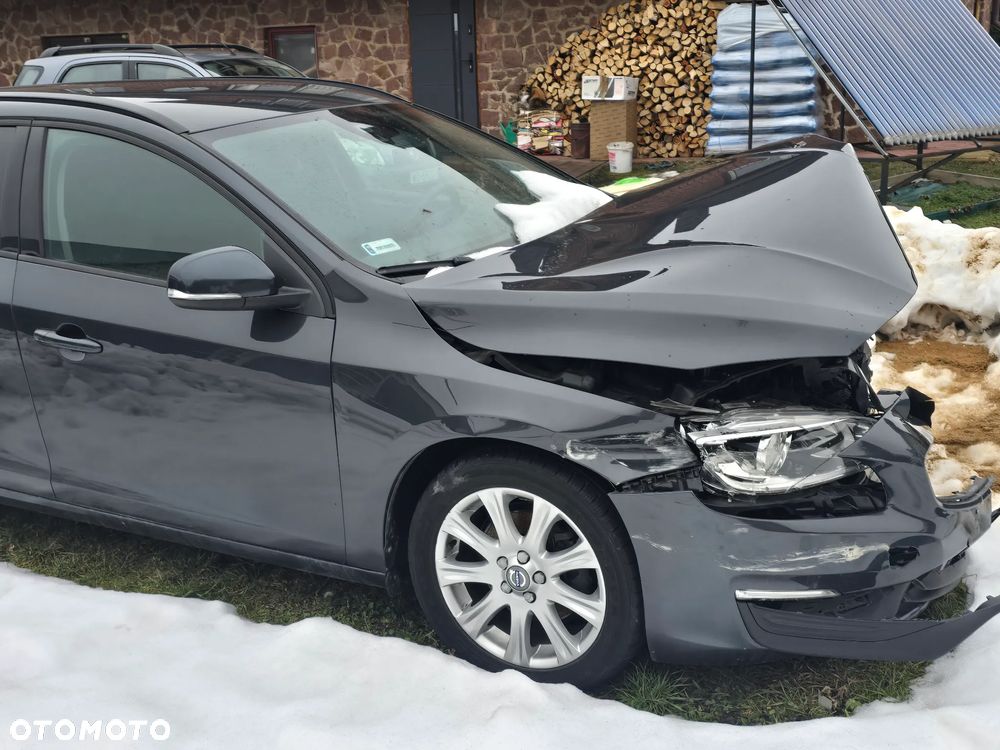 Volvo V60 D3 Drive-E Momentum - 31