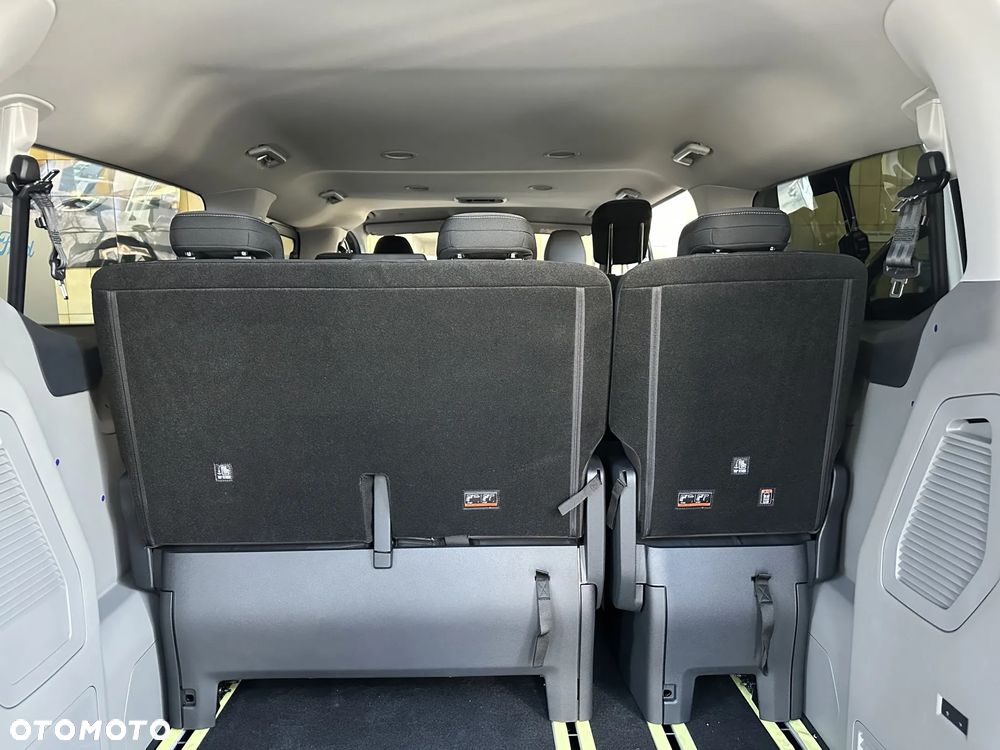 Ford Tourneo Custom - 5