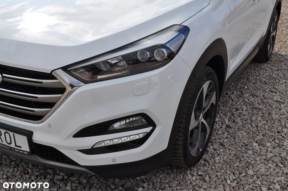 Hyundai Tucson 2.0 CRDI 4WD Automatik Premium - 36