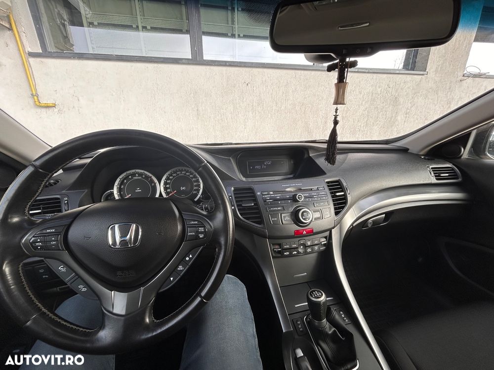 Honda Accord 2.0i MT Lifestile - 16