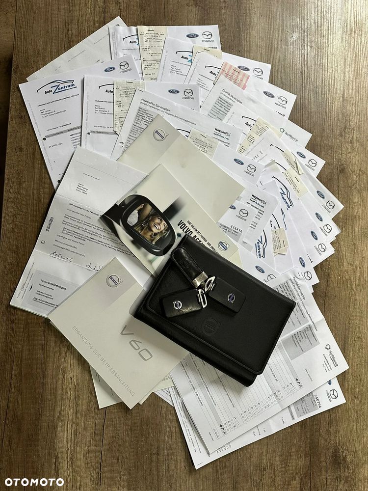 Volvo V60 D4 Geartronic Summum - 30