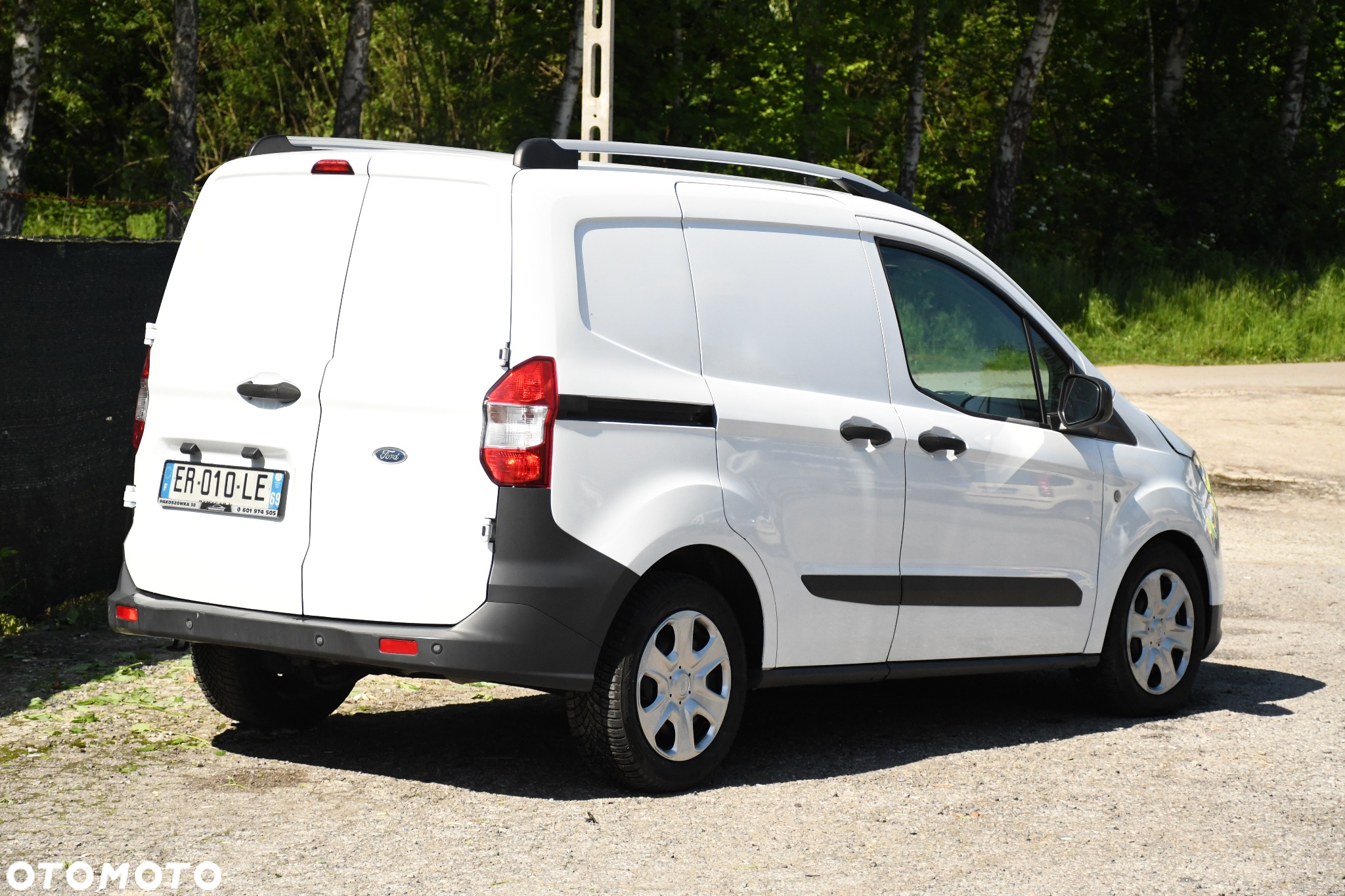 Ford Transit Courier - 3