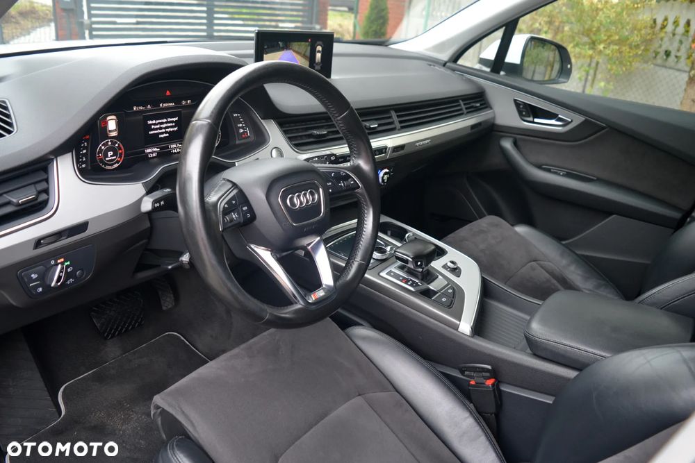 Audi Q7 - 13