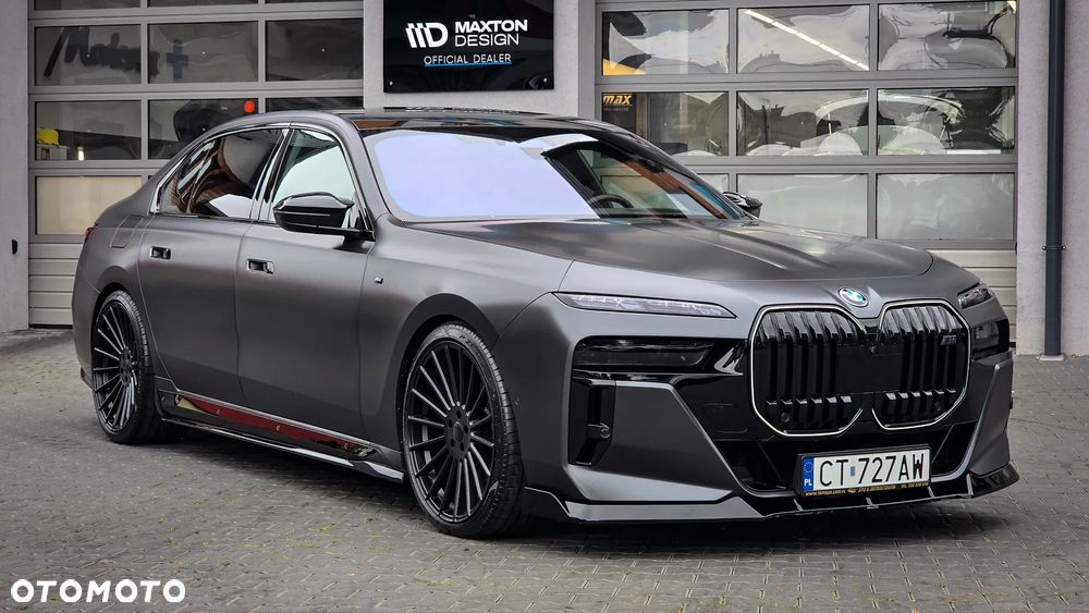 BMW Seria 7 - 8