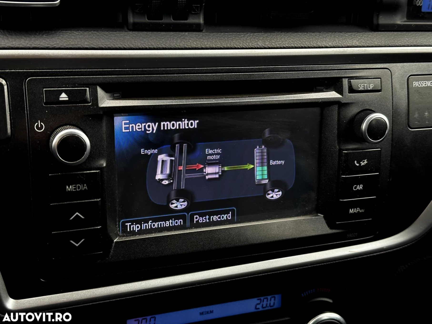 Toyota Auris - 12