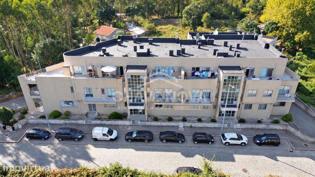 T3 com garagem em condomínio fechado com campo de ténis | Grijó - Grande imagem: 2/16