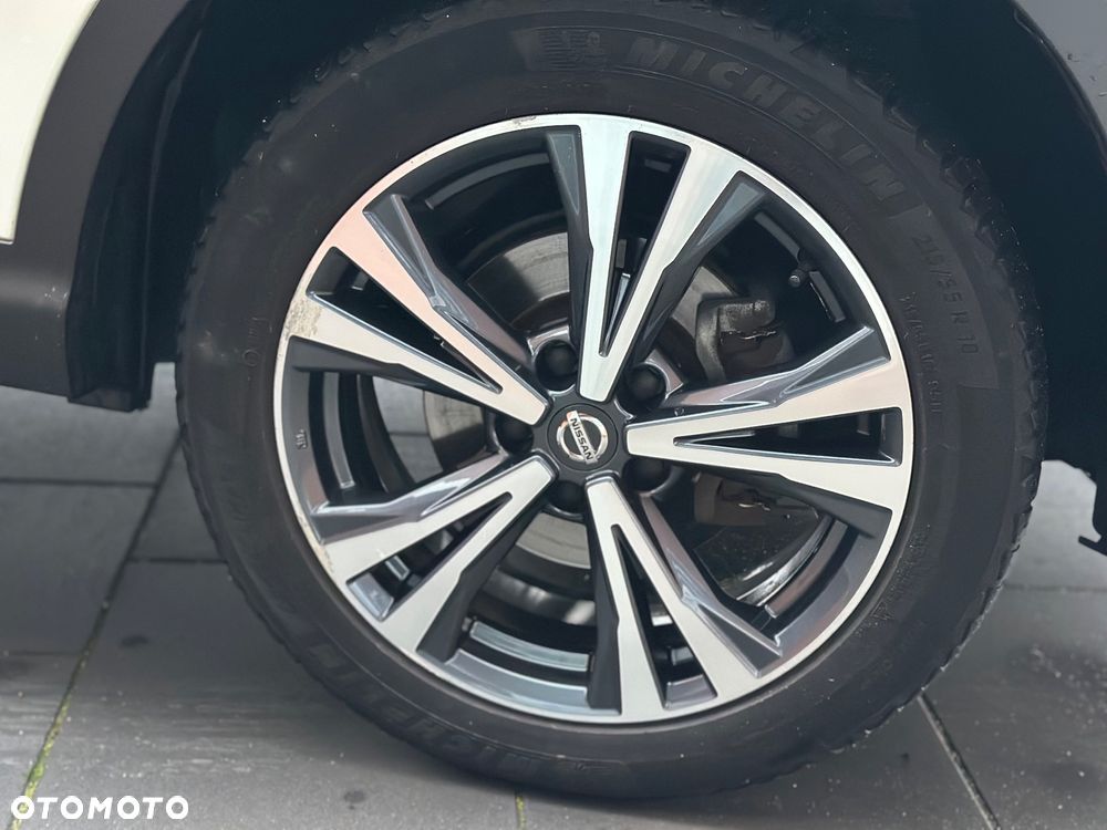 Nissan Qashqai 1.2 DIG-T N-Connecta EU6 - 10