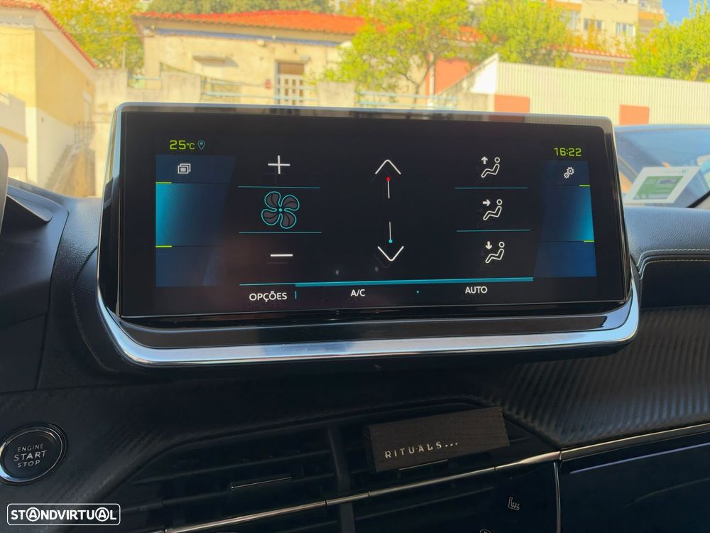 Peugeot e-208 50 kWh GT Pack - 19