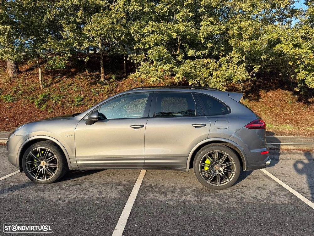Porsche Cayenne S - 44