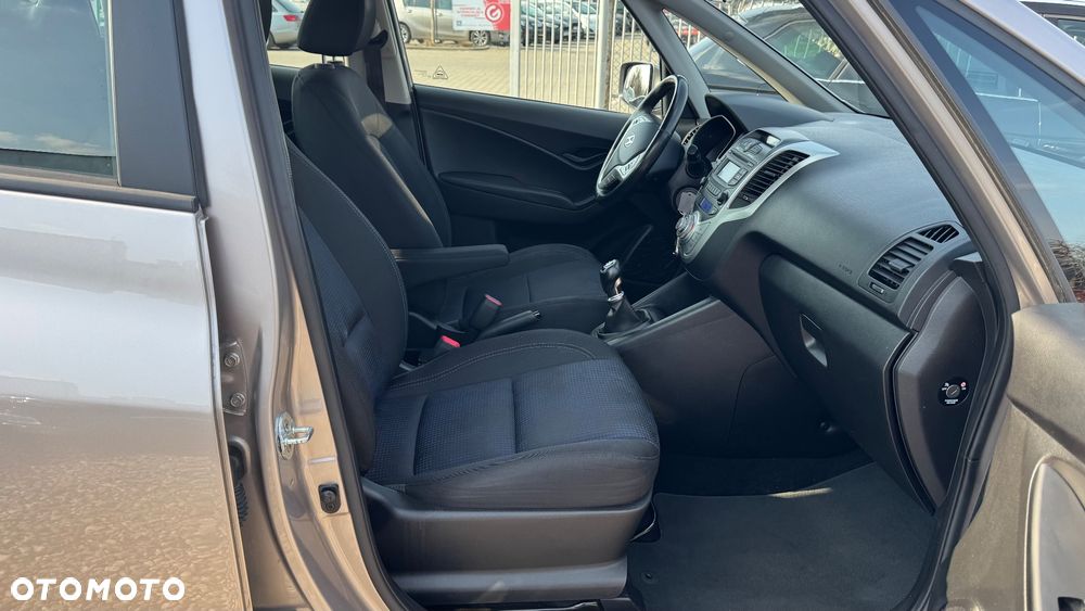 Hyundai ix20 1.4 blue Style - 31