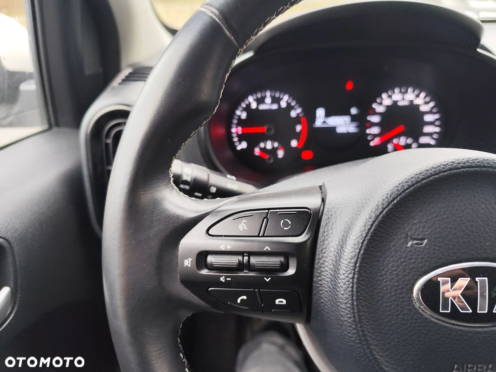 Kia Picanto 1.0 Dream Team Edition - 17