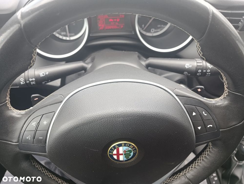 Alfa Romeo Giulietta 2.0 JTDM Exclusive TCT EU6 - 18