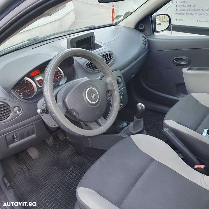 Renault Clio - 6
