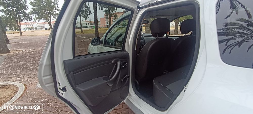 Dacia Duster 1.5 dCi Prestige 4WD - 21