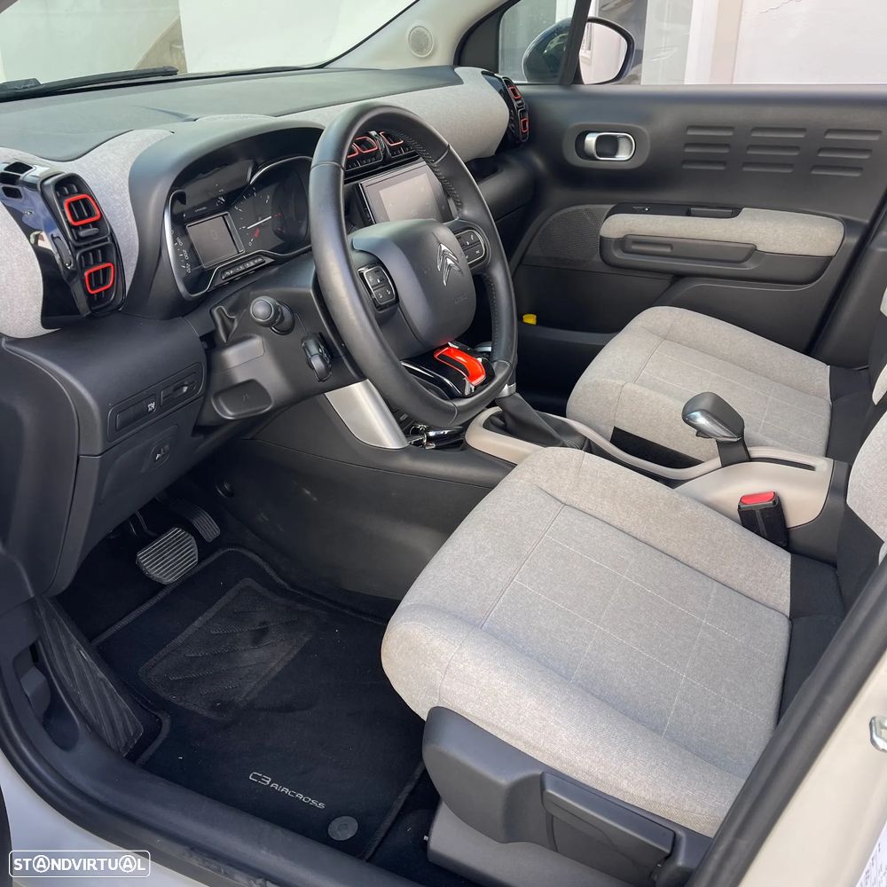 Citroën C3 Aircross 1.2 PureTech Shine EAT6 - 6