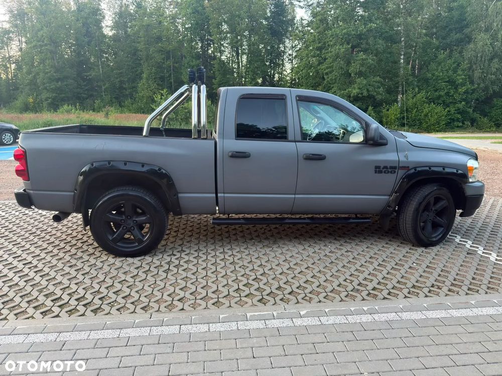 Dodge RAM - 16