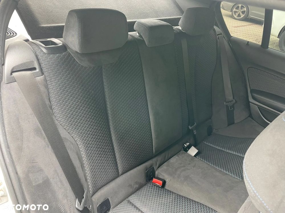 BMW Seria 1 120d M Sport - 33
