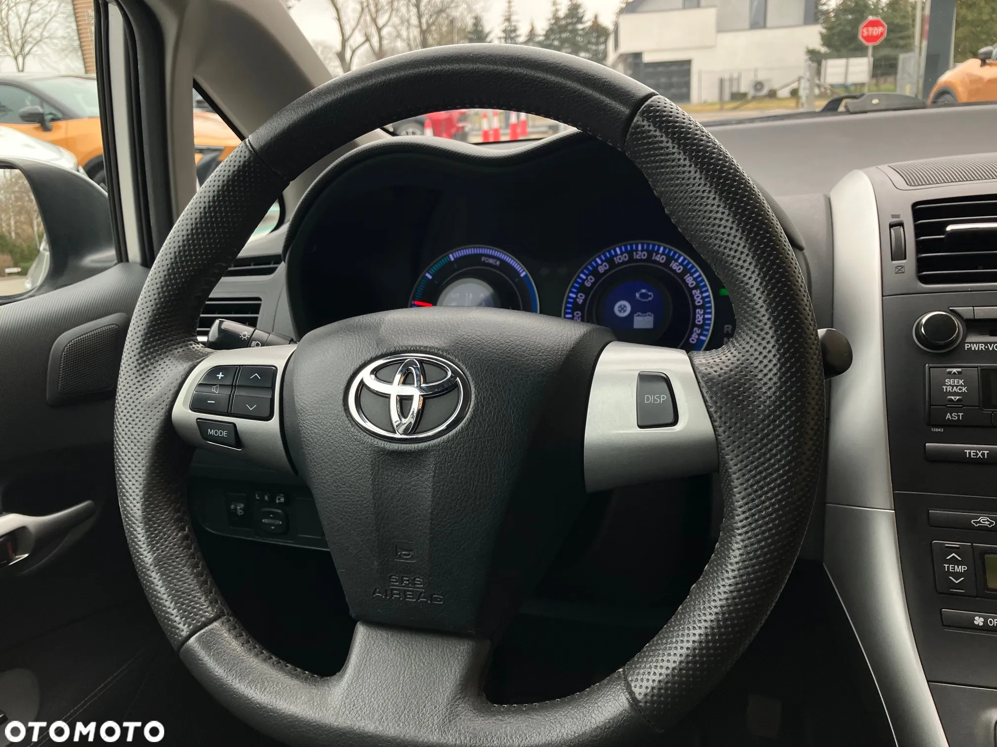 Toyota Auris 1.8 HSD Luna - 19