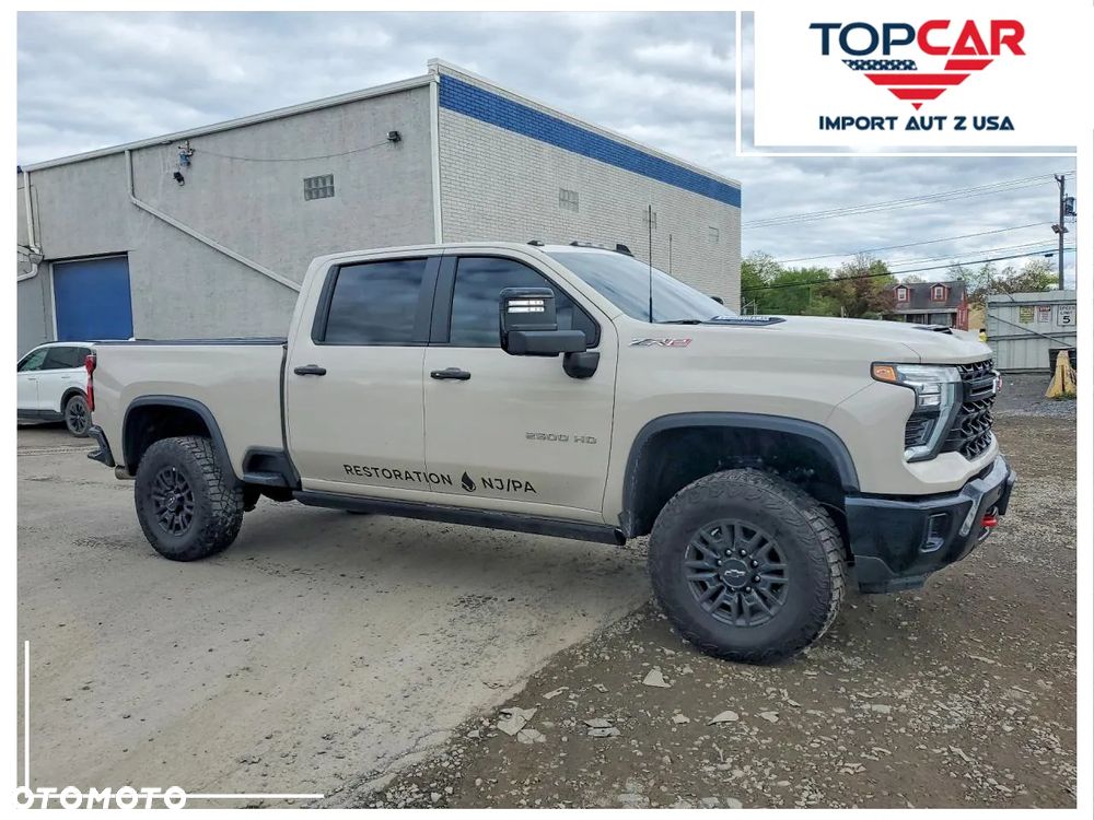 Chevrolet Silverado - 1