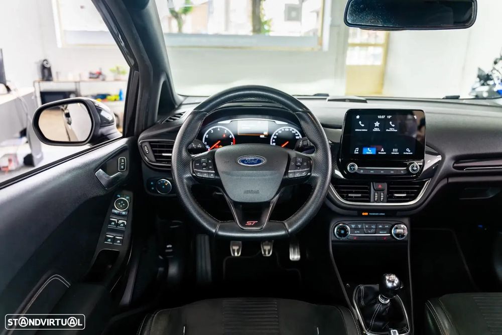 Ford Fiesta 1.5 EcoBoost ST - 24