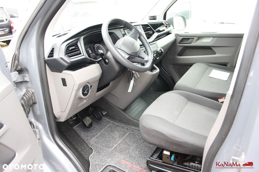 Volkswagen Transporter - 25