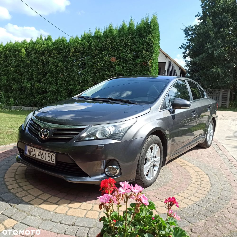 Toyota Avensis 1.8 Premium - 1