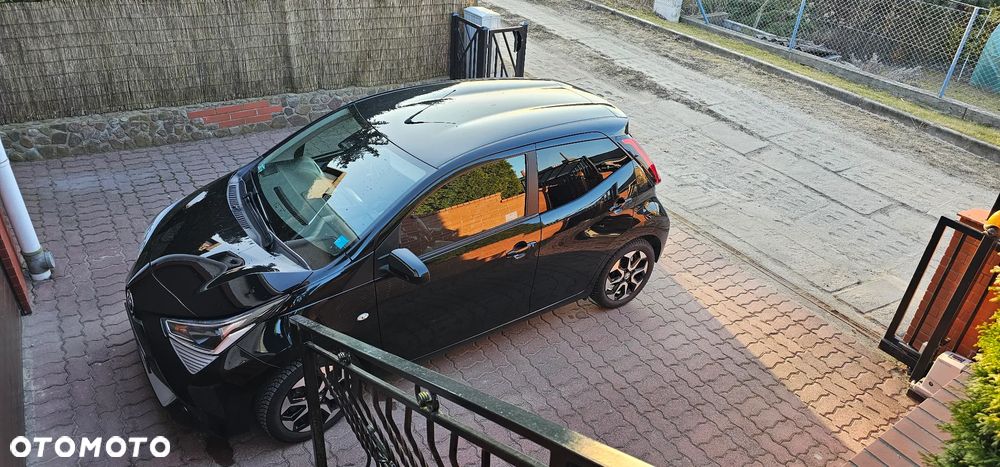 Toyota Aygo x-play connect - 8