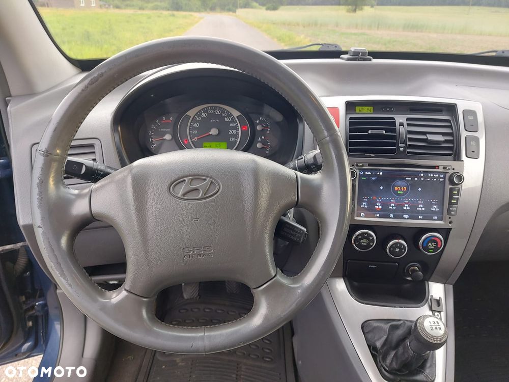 Hyundai Tucson 2.0 CRDi Active - 23