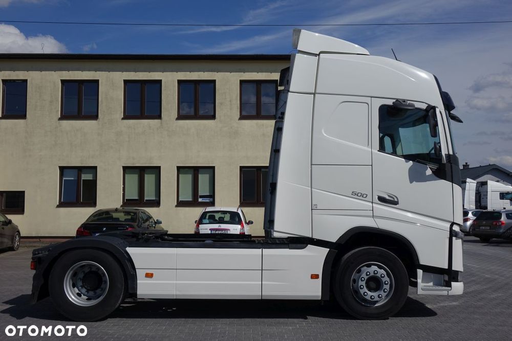 Volvo FH 500 GLOBETROTTER / EURO 6 / STANDARD / AUTOMAT / KLIMATYZACJA POSTOJOWA / LODÓWKA - 4