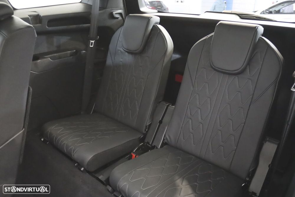 Peugeot 5008 1.2 PureTech Allure Pack EAT8 - 12