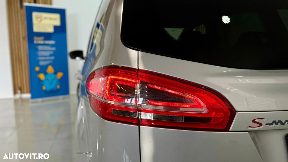Ford S-Max 2.0 EcoBoost Powershift Titanium - 16