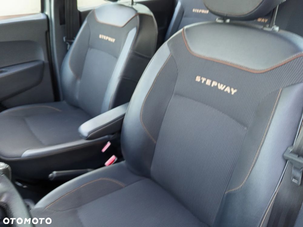 Dacia Lodgy 1.2 TCe Stepway S&S EU6 - 12