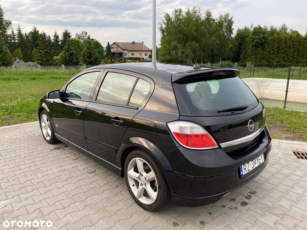 Opel Astra III 2.0 T Enjoy - 4