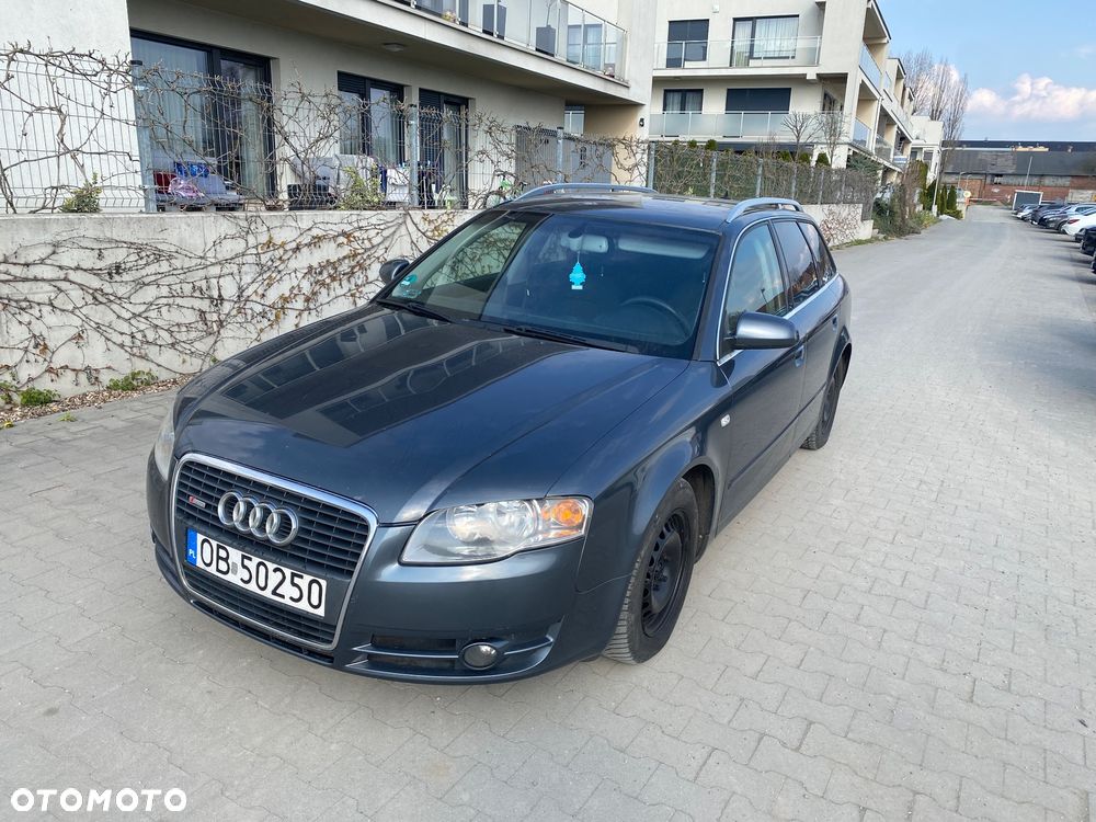 Audi A4 Avant 2.0 TDI - 1