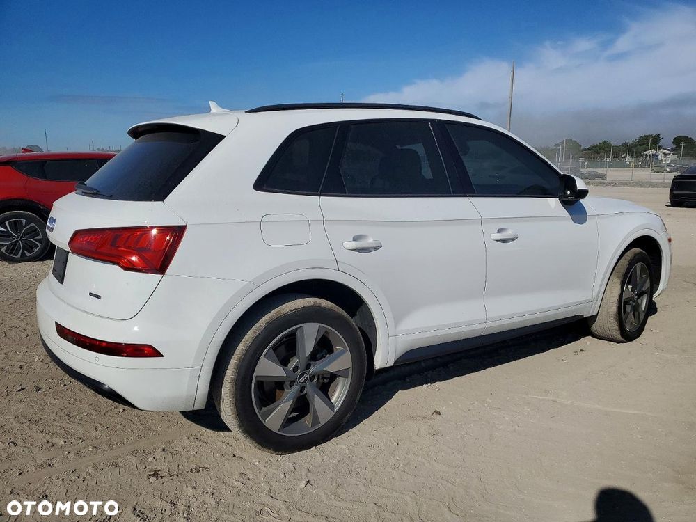 Audi Q5 2.0 TFSI Quattro S tronic design - 4