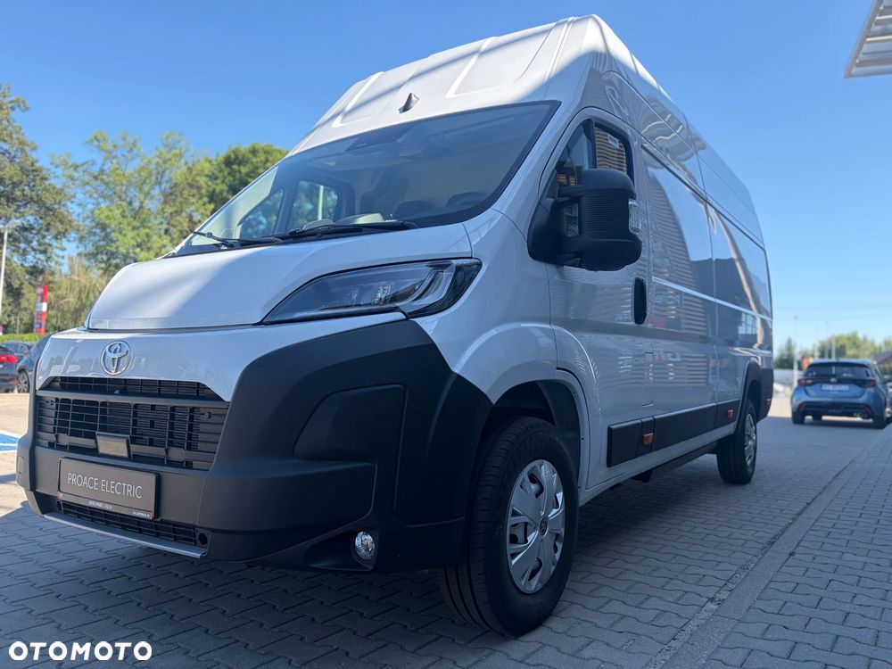 Toyota Proace MAX - 2
