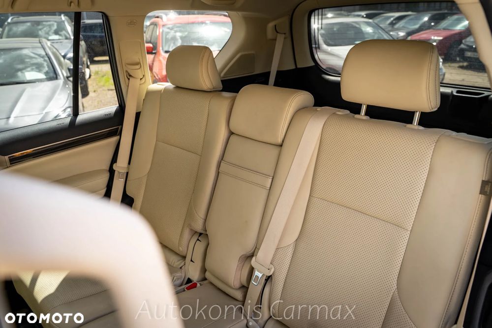 Lexus GX - 25