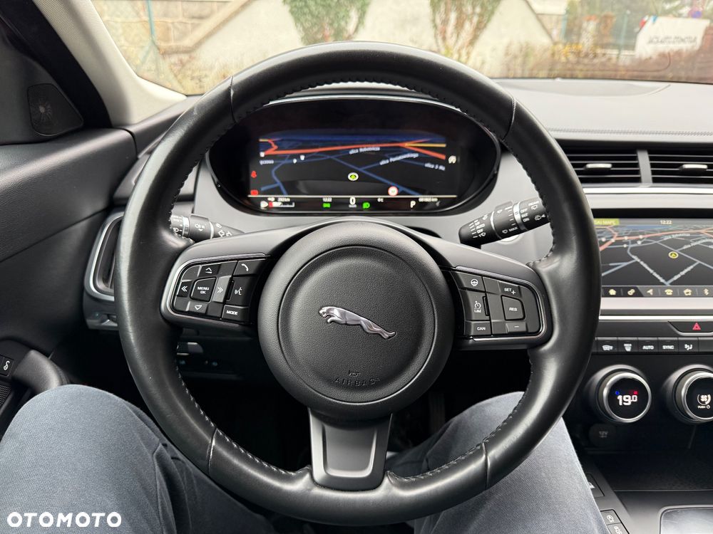 Jaguar E-Pace - 14