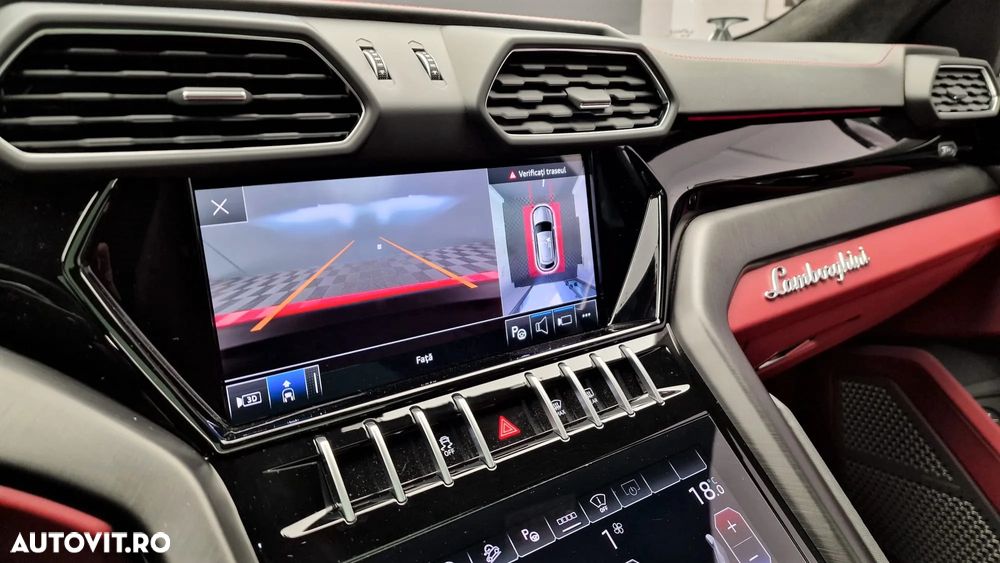 Lamborghini URUS Standard - 14