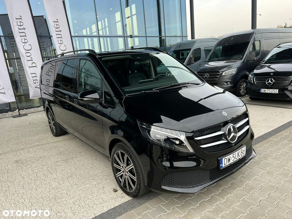 Mercedes-Benz Klasa V - 2