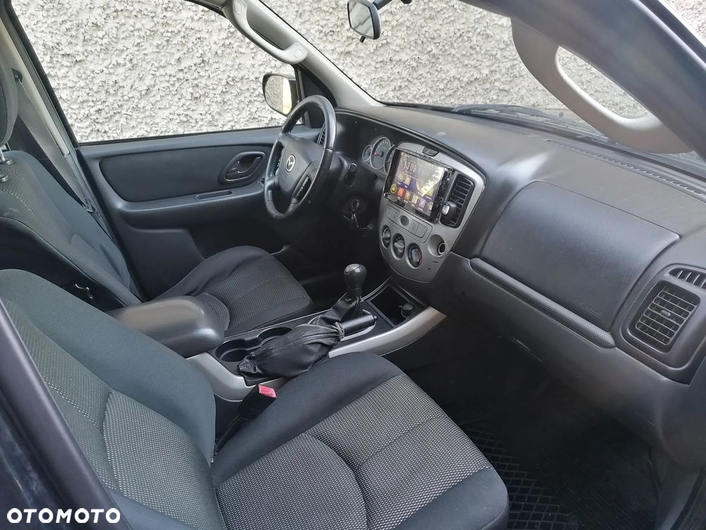 Mazda Tribute - 6