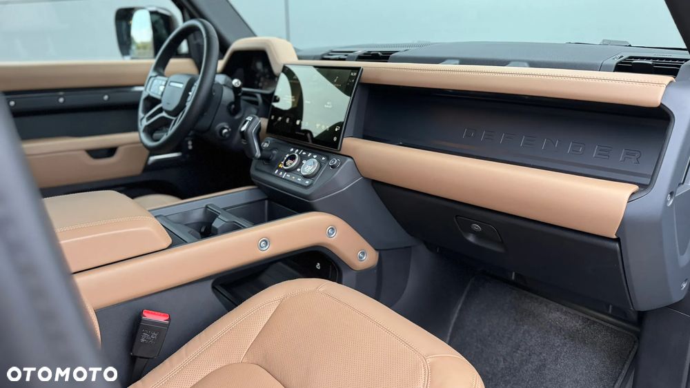 Land Rover Defender 110 D350 X-Dynamic HSE - 14