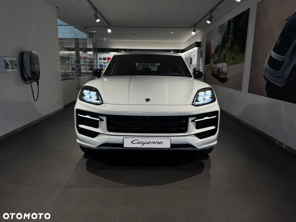 Porsche Cayenne - 4