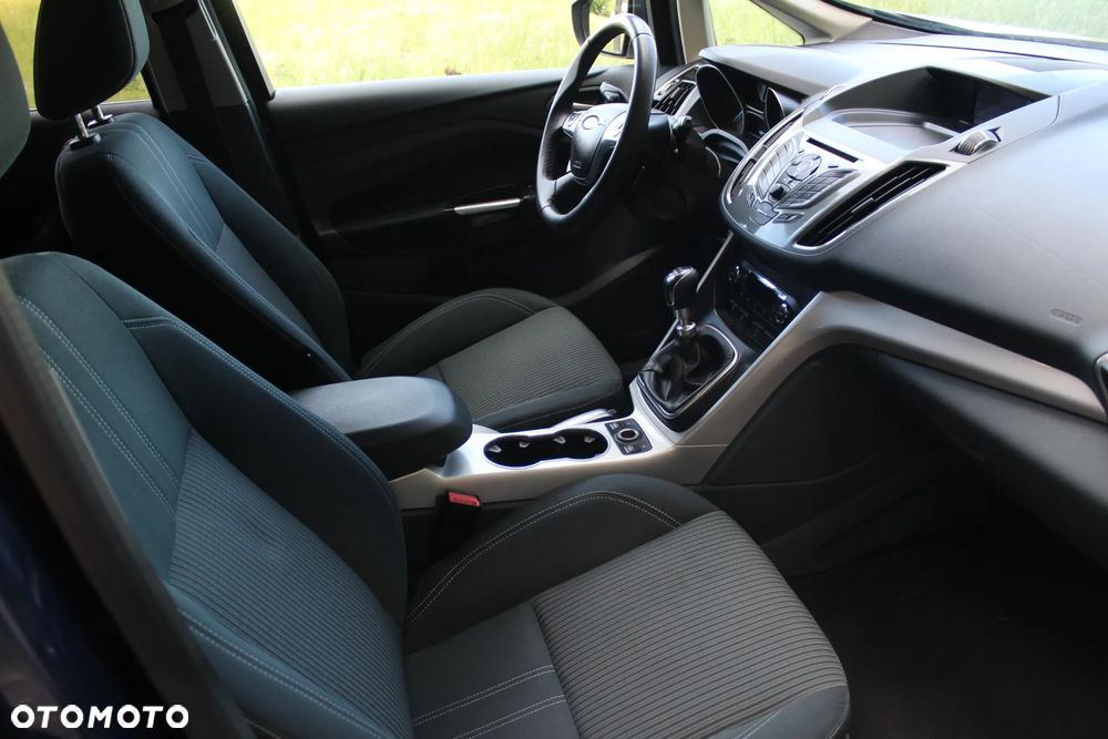 Ford C-MAX - 11