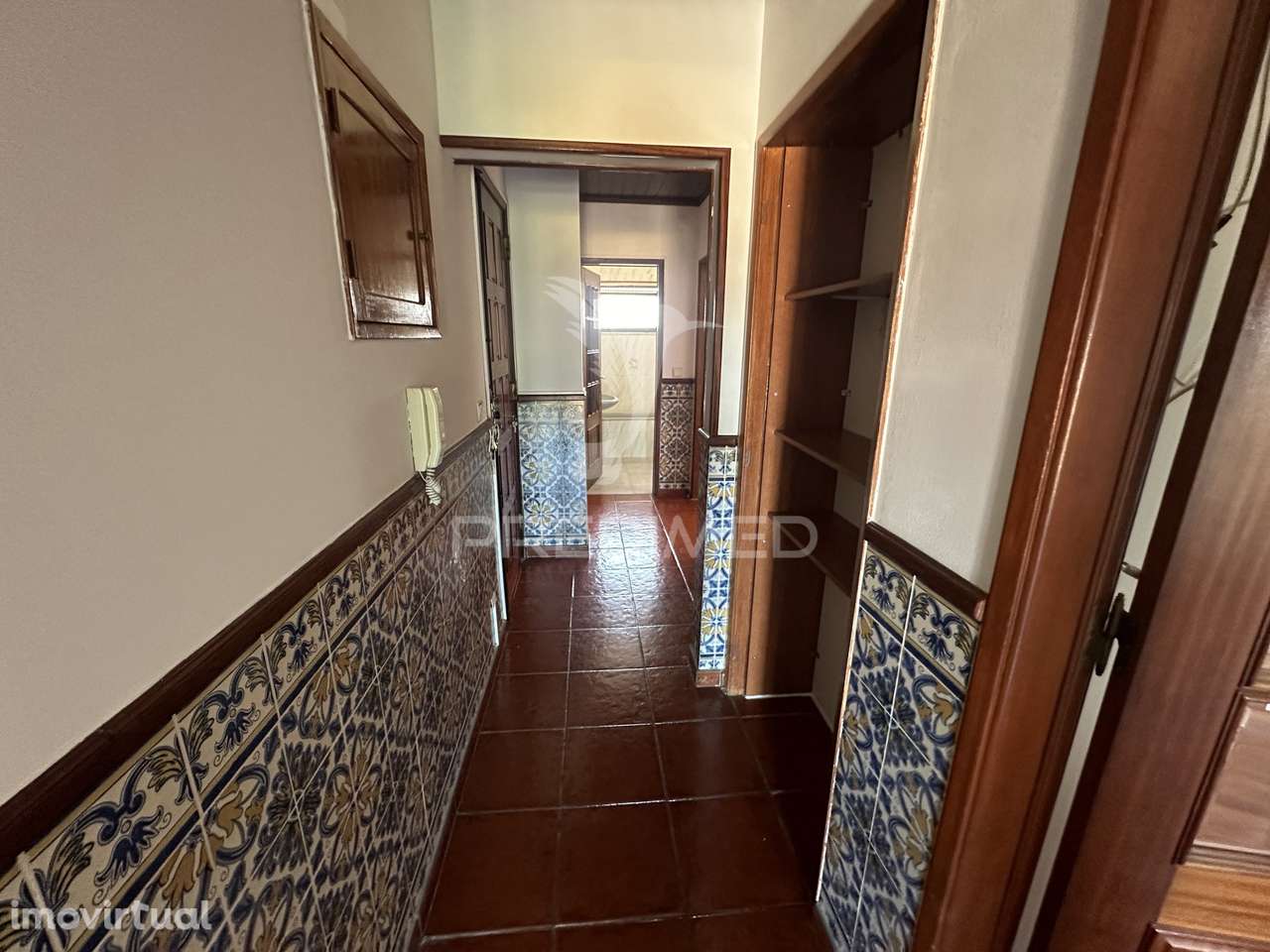 T2 com duas varandas Stª Antônio da Charneca/Barreiro - Grande imagem: 4/14