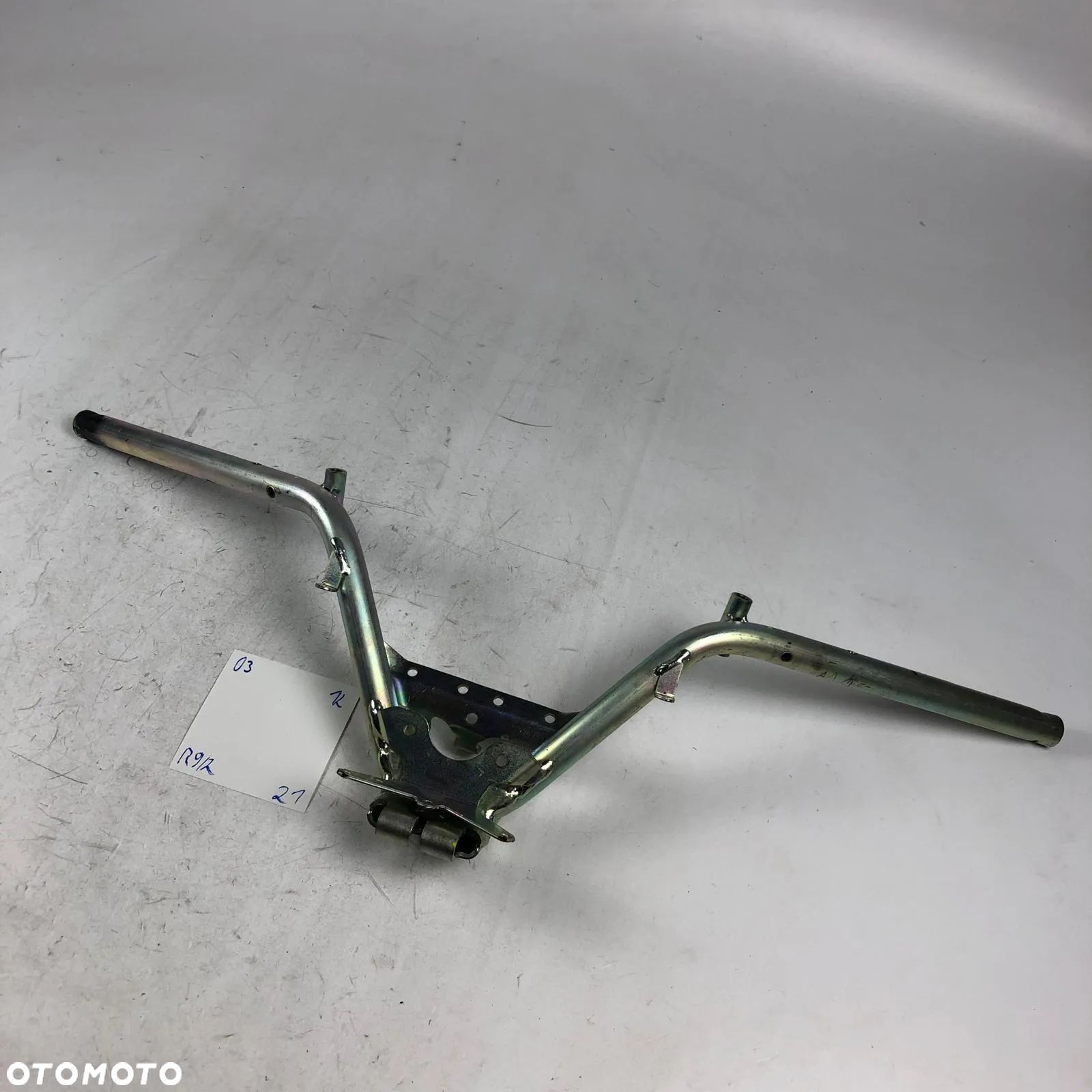 Piaggio MP3 400 530 HPE 22- Kierownica - 1