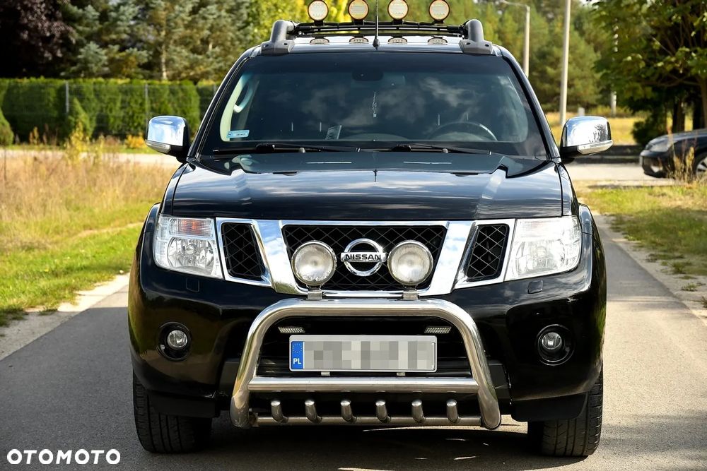 Nissan Navara 2.5 D Platinum - 13